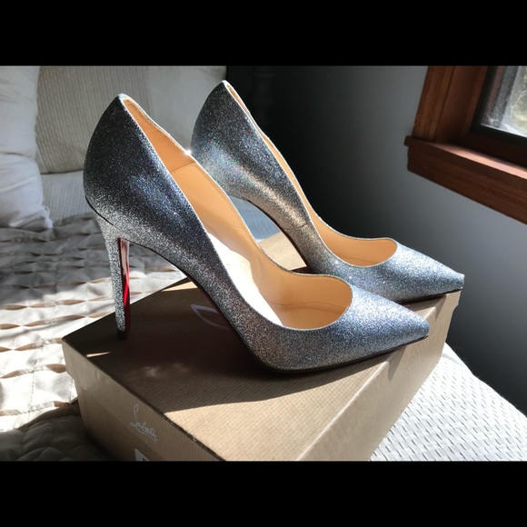 ❗️SOLD❗️Christian Louboutin silver sparkle heels! - Picture 4 of 7